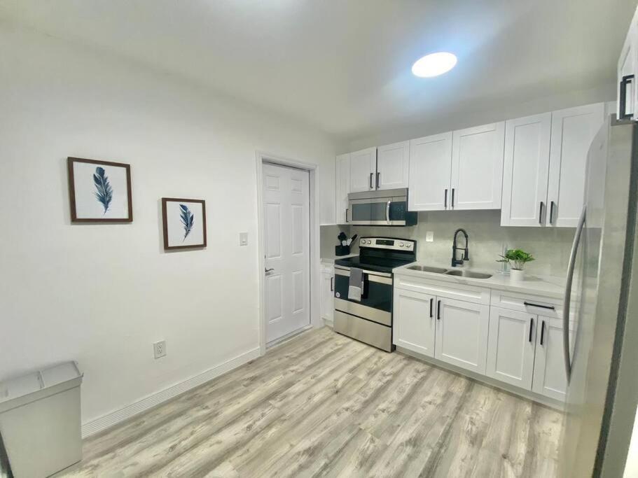 Vila Beautiful & Relax Family House 2/1- Free Parking Miami Exteriér fotografie